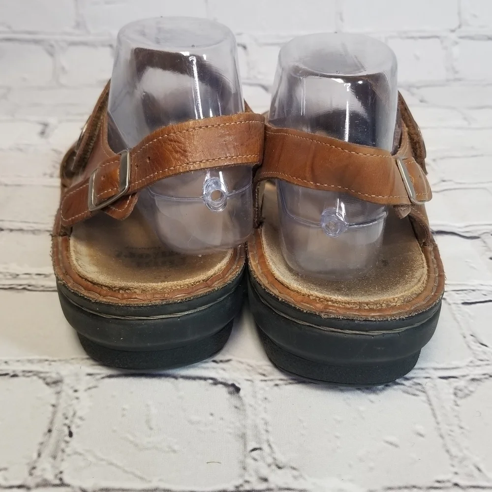 Finn Comfort Gomera brown ankle sandals